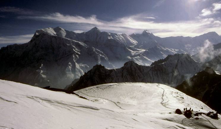 Chulu East, (6584m )