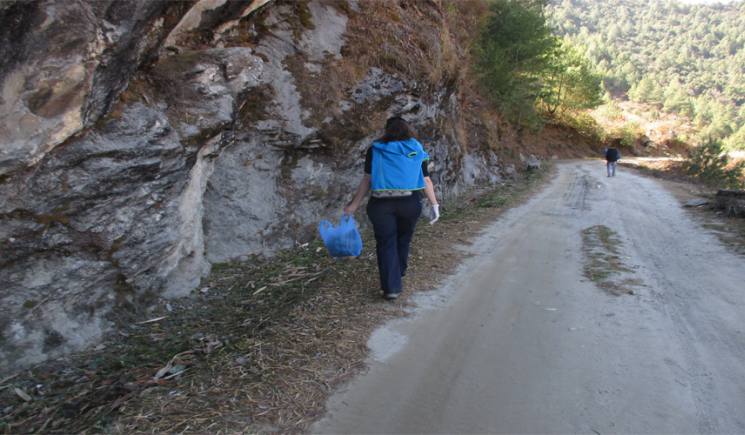 Clean up Tamang Heritage Trail - Trekking in Nepal