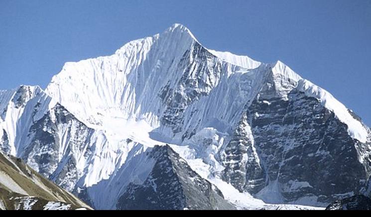 Yala Peak, (5520m)